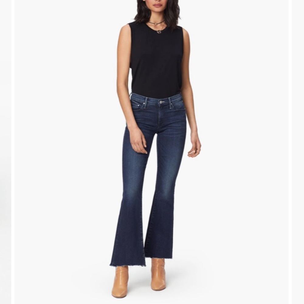 Mother Denim The Weekender Fray in Tongue in Chic Flare Jeans Size 30